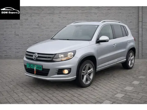 Volkswagen Tiguan 2.0 TDI R-Line Edition 4Motion DSG Automaat | Clima | Navi | Pano | Camera | 4x4 |