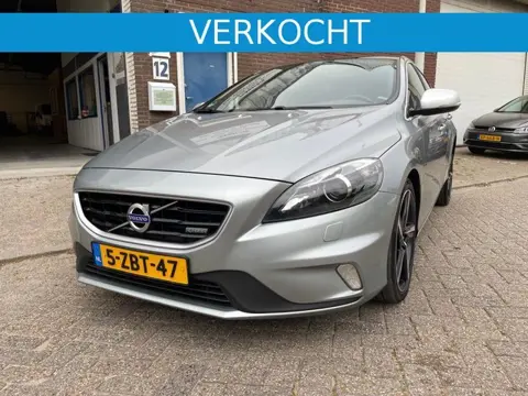 Volvo V40 D4 R-Design LEER&PANO&KAMERA&APK BOM VOLLE V40