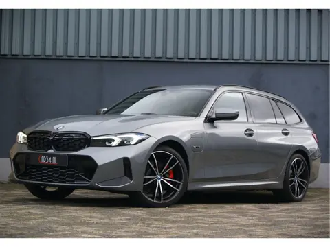 BMW 3 Serie Touring Facelift 320e 204PK xDrive M-Sport Shadow/Widescreen/Harman-Kardon//Keyless/Lede