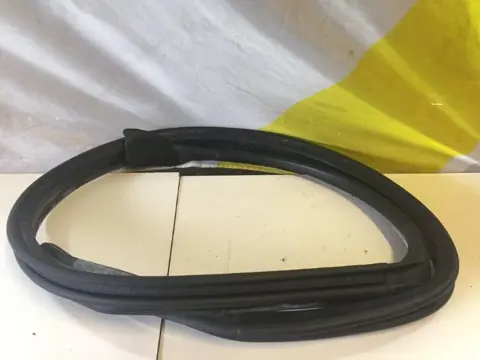 Tochtstrip Opel Vectra B Caravan 24456463