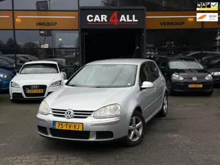 Volkswagen Golf 1.6 FSI Optive 3 MOTORREVISIE GEHAD/CARPLAY/AIRCO/APK 10-10-2026