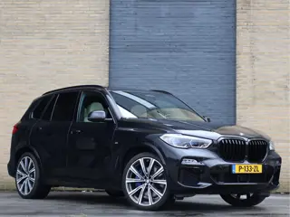 BMW X5 xDrive45e M Sport | 22” M | Laser | Luchtvering | Pano | HUD | Comfortstoelen |