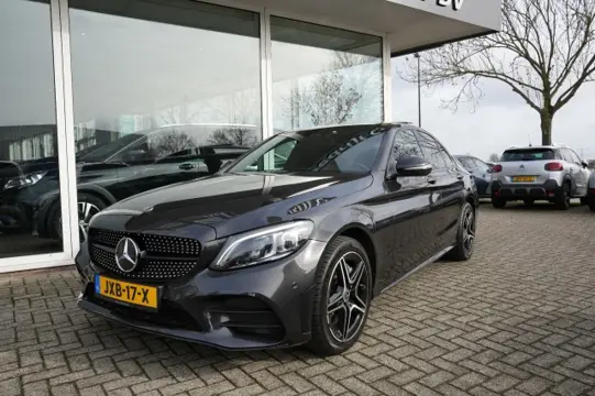 MERCEDES-BENZ C-KLASSE 300 E PREM AMG LINE/ PANO/Camera/SfeerverlichtingALL IN PRIJS
