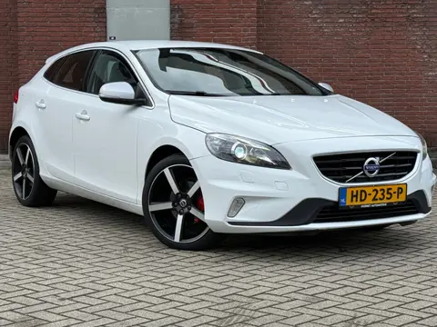 Volvo V40 2.0 D2 R-Design Business|LEDER|PDC|XENON|GOED-ONDERHOUDEN