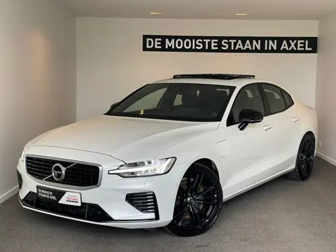Volvo S60 2.0 T8 AWD Twin Engine R-Design (bj 2019)