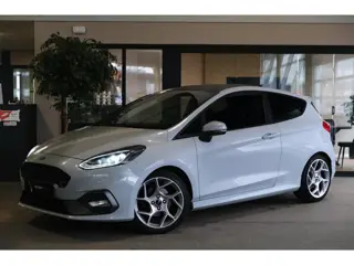 Ford Fiesta 1.5 EcoBoost ST-3 200 PK Led Recaro Cruise B&O Mf-Stuur
