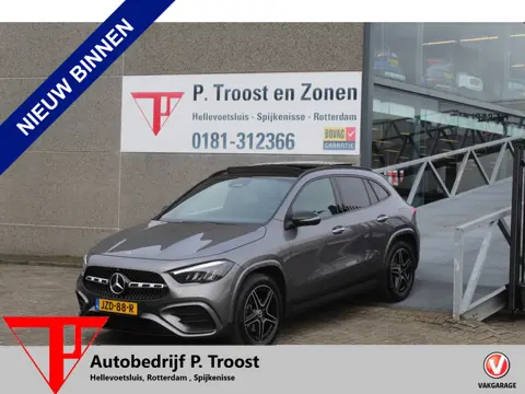 Mercedes-Benz GLA 250 e AMG Panoramadak/Sfeerverlichting/Elektrische achterklep/Stoelverwarming/Acht