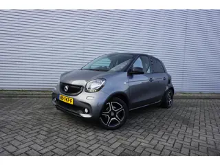 Smart Forfour 1.0 Passion Airco / Cruise / Elektr. ramen / Camera / Lm velgen / NAP