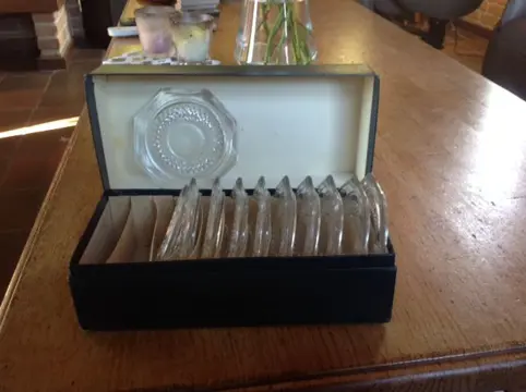 onderzetters, glas in opbergdoos - 11 stuks