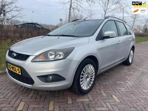 Ford Focus Wagon 1.6 Titanium-Airco-Navigatie