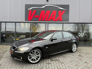 BMW 320i AUT 170PK M-Sport Xenon Alcantara Sportstoelen PDC