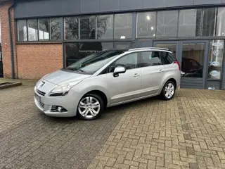 Peugeot 5008 1.6 THP Blue Lease Executive 7p., Pano, Cruise, Navi