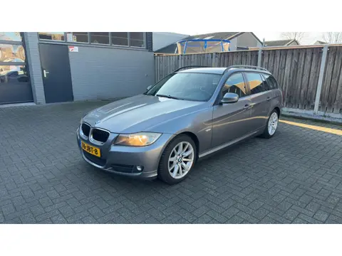 BMW 3-serie Touring 320i Business Line