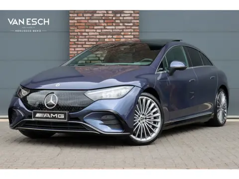 Mercedes-Benz EQE 300 AMG Line 90 kWh | Airmatic | Distronic | Panoramadak | Warmtepomp | Memory | C