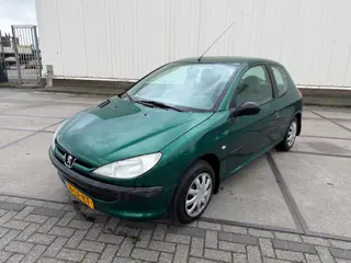 Peugeot 206 1.1 XR