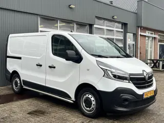 Renault Trafic 2.0 dCi L1H1 120pk Bouwjaar 08-07-2021 Airco Cruise controle 3-Persoons Telefoonverbi