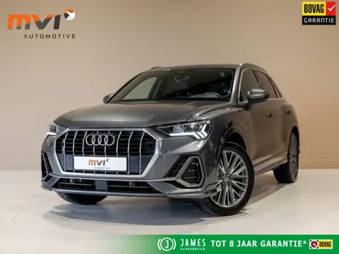 Audi Q3 35 TFSI 2x S Line / 150pk / Stoel en stuur verwarming / Achteruitrij camera / Sfeerverlichti