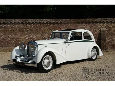 Bentley 3½ litre "Streamline" by Park Ward & Co Unique one-off "Streamline" Saloon Bentley, Collecto