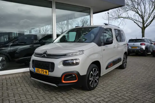 CITROEN BERLINGO XL 1.2  SHINE XL 7Persoons XTR, Camera, Navi. Carplay ALL IN PRIJS