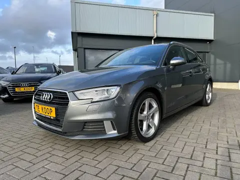 AUDI A3 A3 Sportback 30 TFSi Aut. Design Navigatie 
