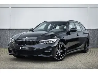 BMW 3 Serie Touring 320i M Sport High Ex Camera / HiFi / Trekhaak / 19inch /