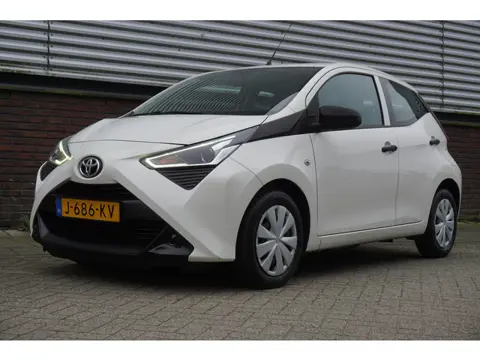 Toyota Aygo 1.0 VVT-i x-fun | Led | Bluetooth | 1 Eigenaar | Rijklaarprijs incl.garantie!