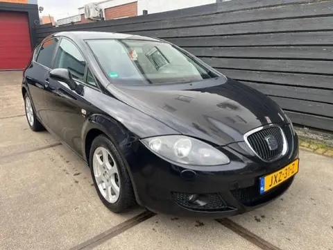 SEAT Leon 1.8 TFSI 25 Edition II AIRCO/SERVICE ONDERHOUD/APK DEC.2026/NETTE AUTO!
