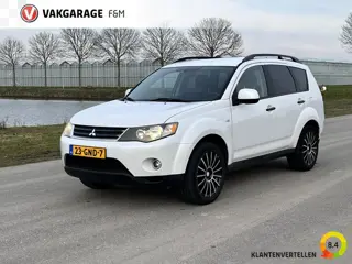 Mitsubishi Outlander V6 4WD, Airco, trekhaak, pdc achter