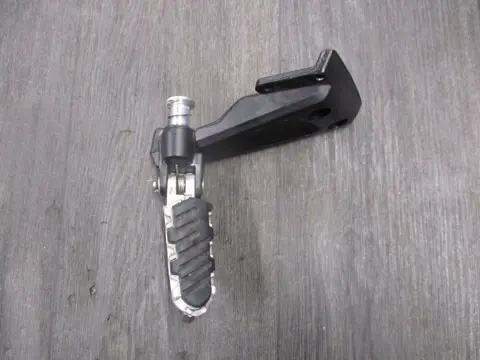 DUO VOETSTEUN RECHTS Benelli 502 Cruiser 2019 - 2021