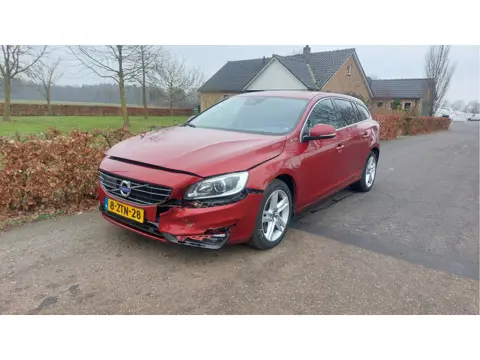 Volvo V60 2.4 D6 AWD Plug-In Hybrid Summum CLIMA/NAVI/AUTOMAAT BJ 2015