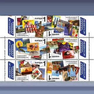 Postcrossing (2011)