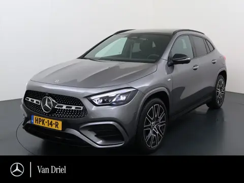 Mercedes-Benz GLA 250 e AMG line | Pano Trekhaak HUD Memory Multibeam Sound
