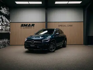 Mercedes-Benz GLA 180 d Business Solution AMG | AMG-Line | Pano | Stoelverwarming | Achteruitrijcame