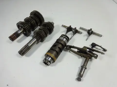 VERSNELLINGSBAK Ducati monster 600 2002 - 2007
