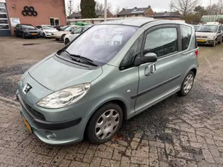 Peugeot 1007 1.4 Gentry