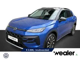 Volkswagen T-Roc Life First Edition 1.5 eTSI 85 kW / 116 PK DSG | Trekhaak wegklapbaar | Multimedia 