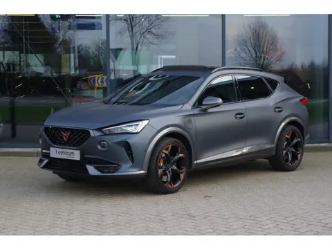 CUPRA Formentor 1.4 e-Hybrid VZ 245 PK Copper Edition, Panoramadak BREMBO Remmen, Leder, Stuur-Start