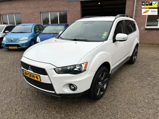 Mitsubishi Outlander 2.0 Intro Edition//Dealer onderhouden