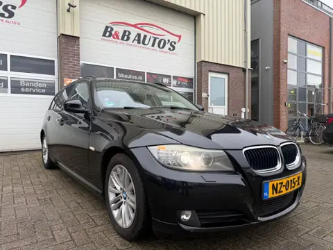 BMW 3-serie Touring 320i High Executive Pano Stoelverw PDC Lees tekst!