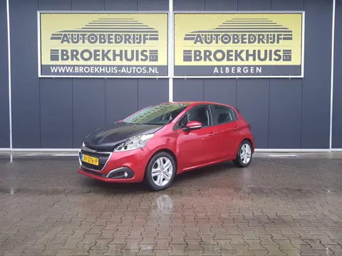 Peugeot 208 1.2 PureTech Signature (bj 2019)