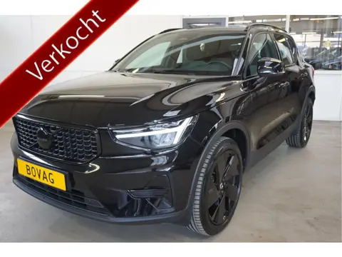 Volvo XC40 2.0 B3 Plus Black Edition Trekhaak (bj 2025)