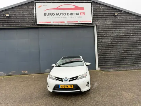Toyota Auris Touring Sports 1.8 Hybrid Lease+