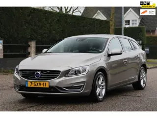 Volvo V60 2.4 D6 AWD Plug-In Hybrid Summumm | NAVI | CLIMA | CRUISE | CAMERA | XENON | LEDER | DAKRA