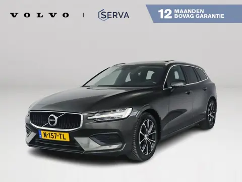 Volvo V60 B3 Momentum Business | Panoramadak | Parkeercamera | Stoel- en Stuurverwarming | Trekhaak