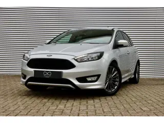 Ford Focus 1.0 ST-Line | NIEUWE DISTRIBUTIE | CAMERA | NAVIGATIE | CRUISE | AIRCO