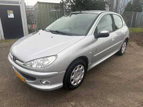 Peugeot 206 1.4 Airco | 133.317km NAP |CARPLAY | NWE APK