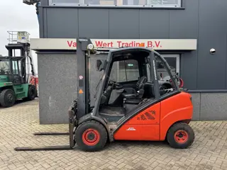 Linde H30T-01 Triplo 530 Freelift Sideshift / Vorkversteller LPG 2011