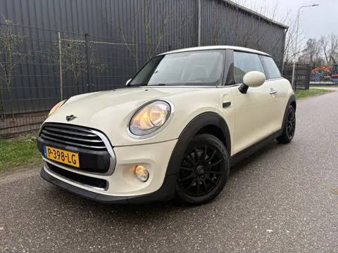 MINI Mini 1.5 One D Business / AIRCO (bj 2014)