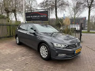 Volkswagen Passat Variant 2.0 TDI Highline Pano Led Camera Cruise-con