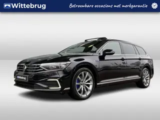 Volkswagen Passat Variant 1.4 TSI 218pk DSG PHEV GTE Business / Panorama dak / Led matrix / Geheugen
